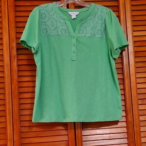 Sz M NWOT Liz Claiborne Green Short Sleeve  Blouse
